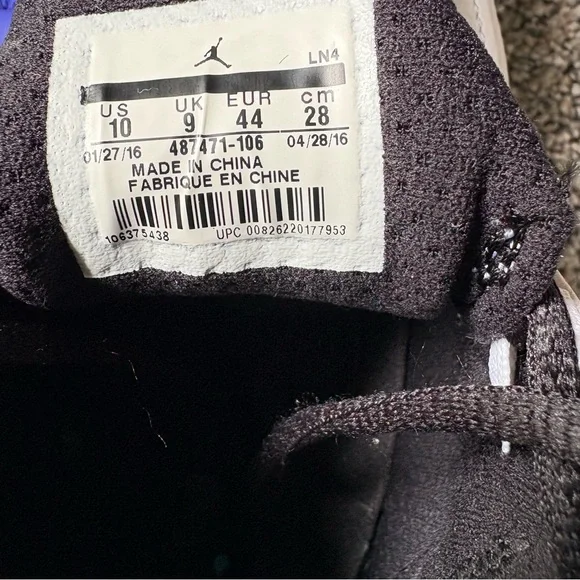 Jordan size 10 black and white - Picture 10 of 10